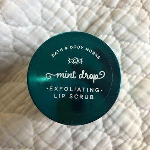 NWOT Exfoliating Lip Scrub